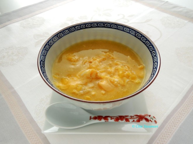 卵入り中華風コーンスープ